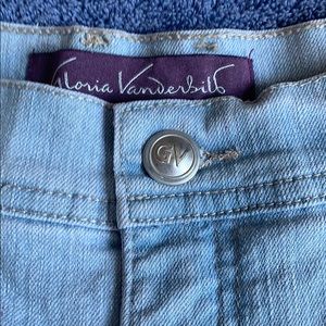 Gloria Vanderbilt Capris